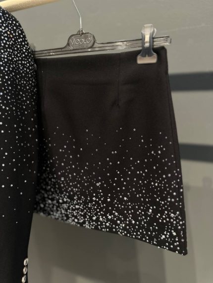 Įspūdingas Vicolo sijonukas