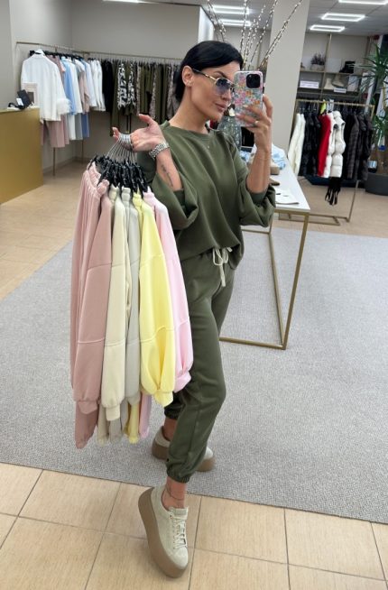 Viskozės laisvalaikio kostiumėliai