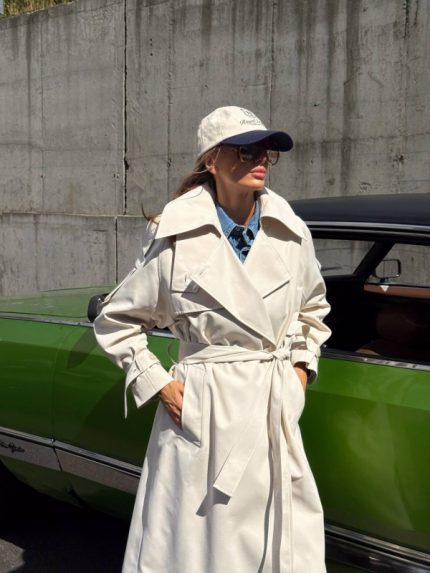 Pieno spalvos trench coat
