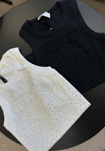 VICOLO dekoruota palaidinė be rankovių