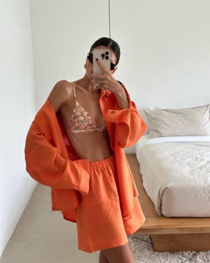 Oranžinis lininis kostiumėlis